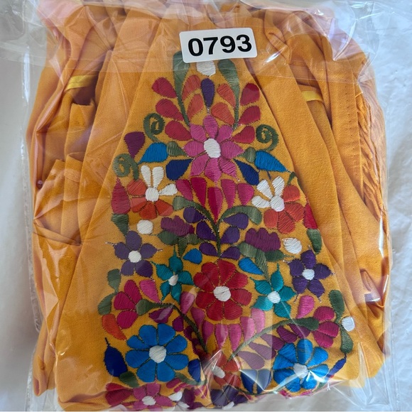 Handmade Vintage Floral Embroidered Halter Neck Yellow Dress Asymmetric Hem M - Picture 9 of 9